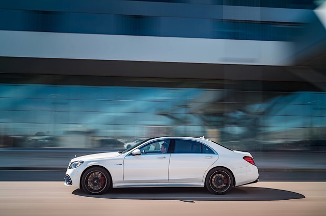 Mercedes-Amg S-Class photo 3