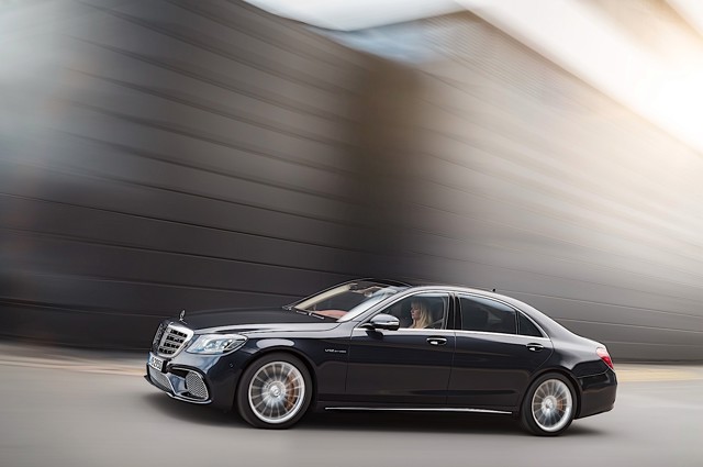 Mercedes-Amg S-Class photo 12