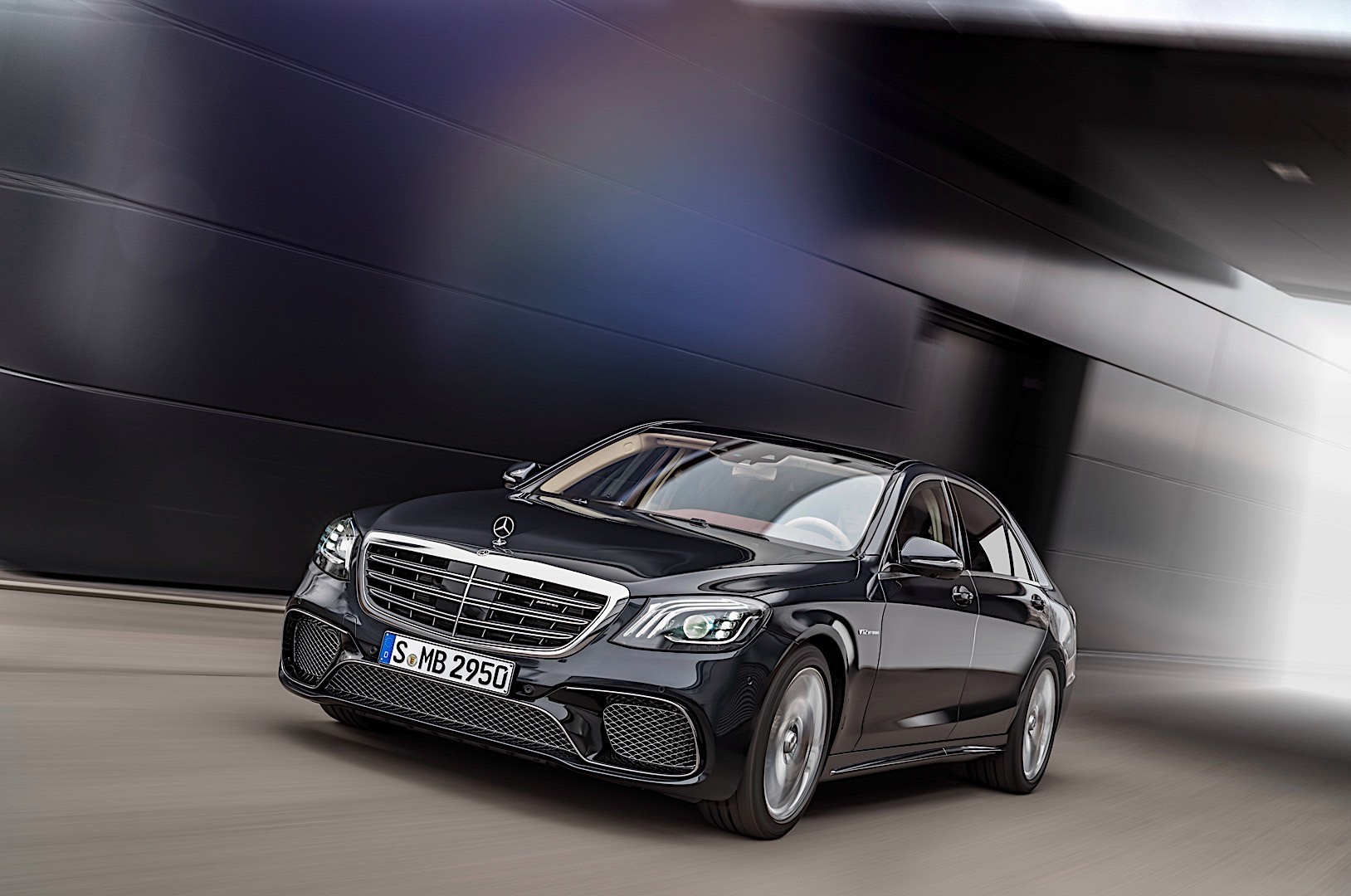Mercedes-Amg S-Class photo 4