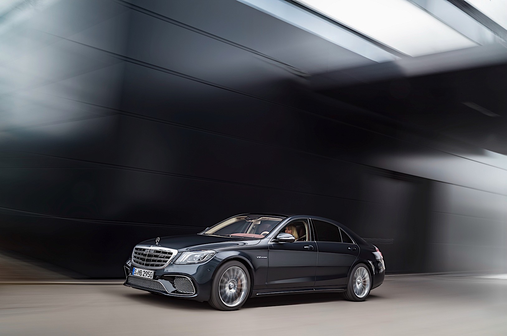 Mercedes-Amg S-Class photo 5
