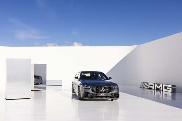 Mercedes-Amg S-Class photo 61
