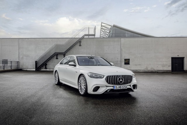 Mercedes-Amg S-Class photo 8