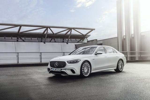 Mercedes-Amg S-Class photo 9