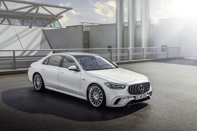 Mercedes-Amg S-Class photo 12