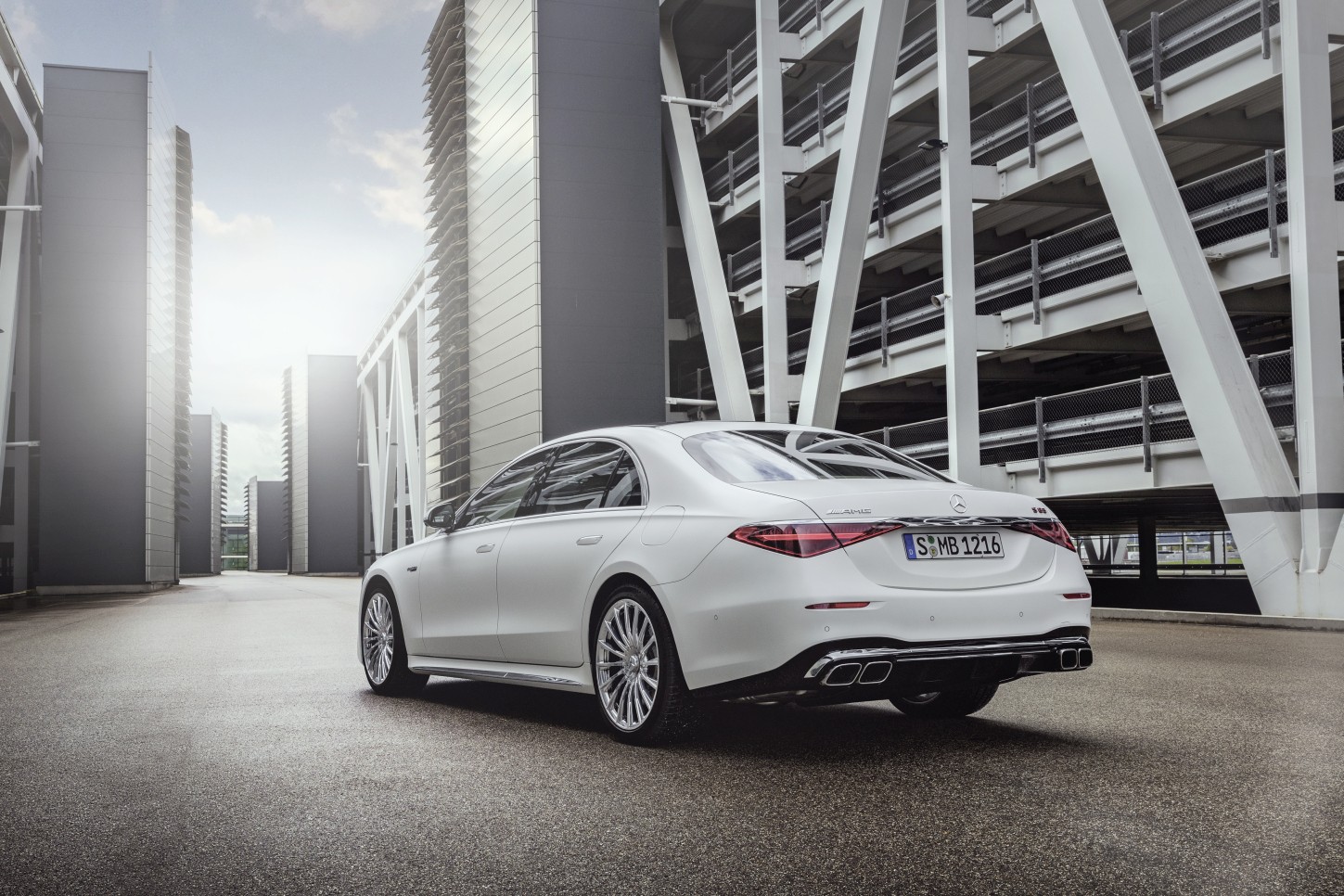 Mercedes-Amg S-Class photo 14