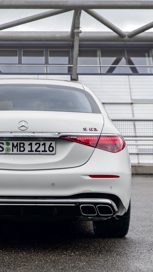 Mercedes-Amg S-Class photo 17