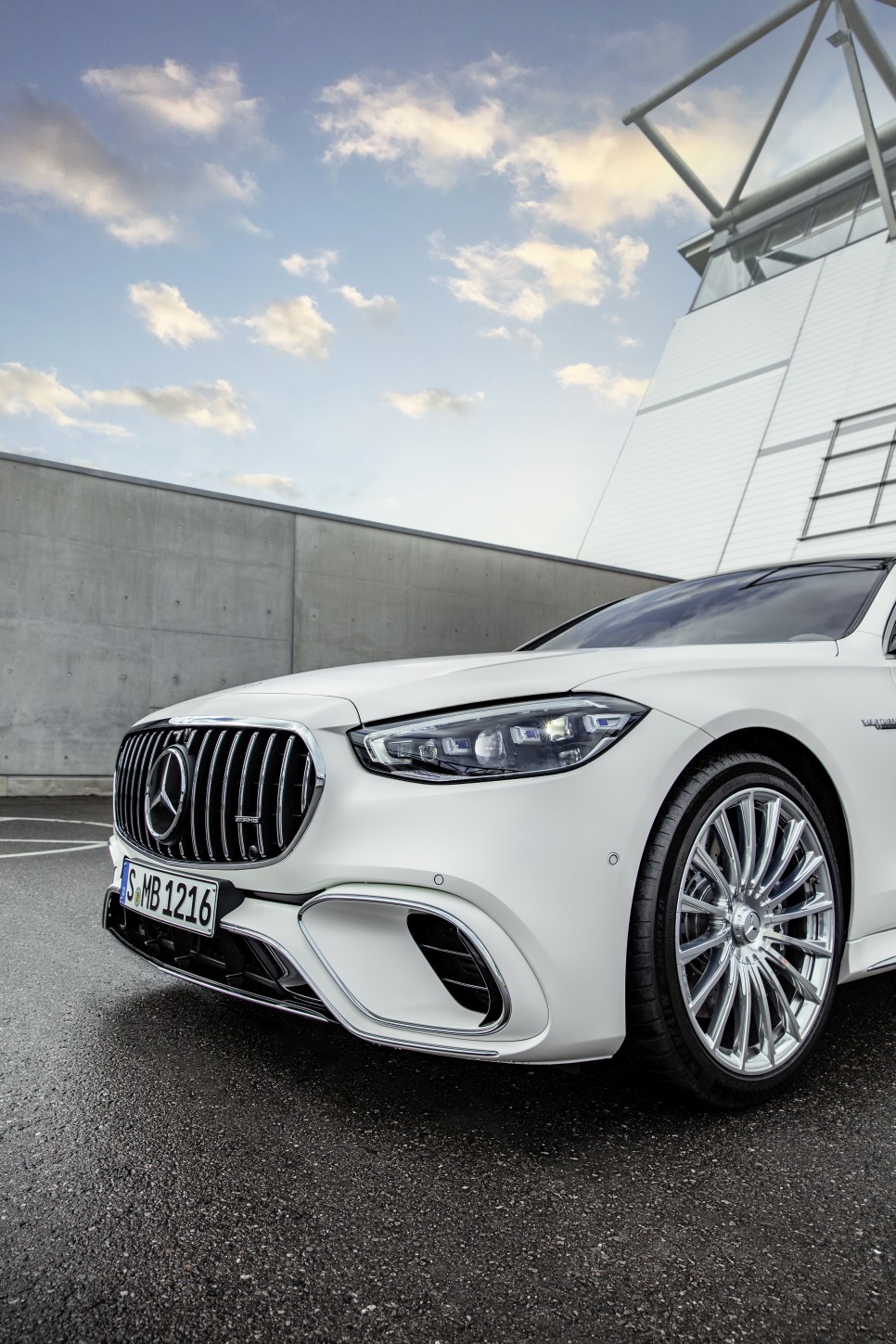 Mercedes-Amg S-Class photo 21