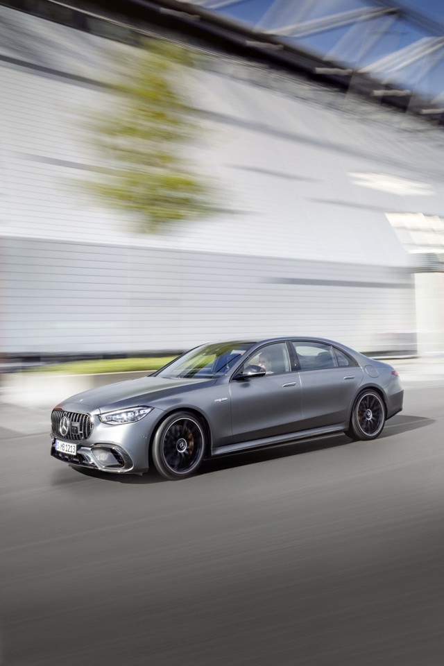 Mercedes-Amg S-Class photo 33