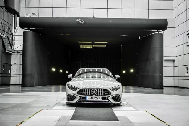 Mercedes-Amg Sl-Class photo 108