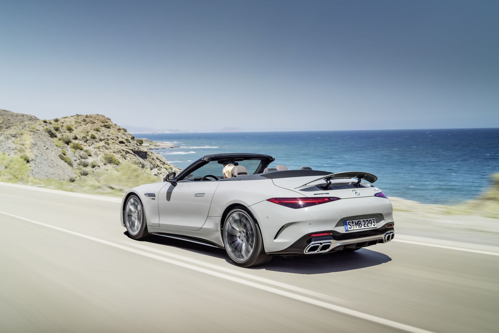 Mercedes-Amg Sl-Class photo 17
