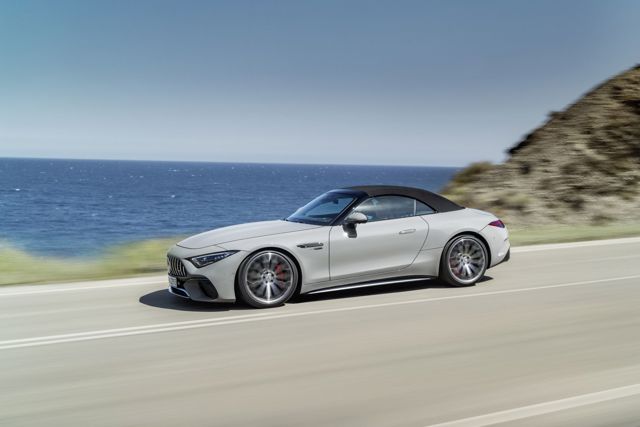 Mercedes-Amg Sl-Class photo 18