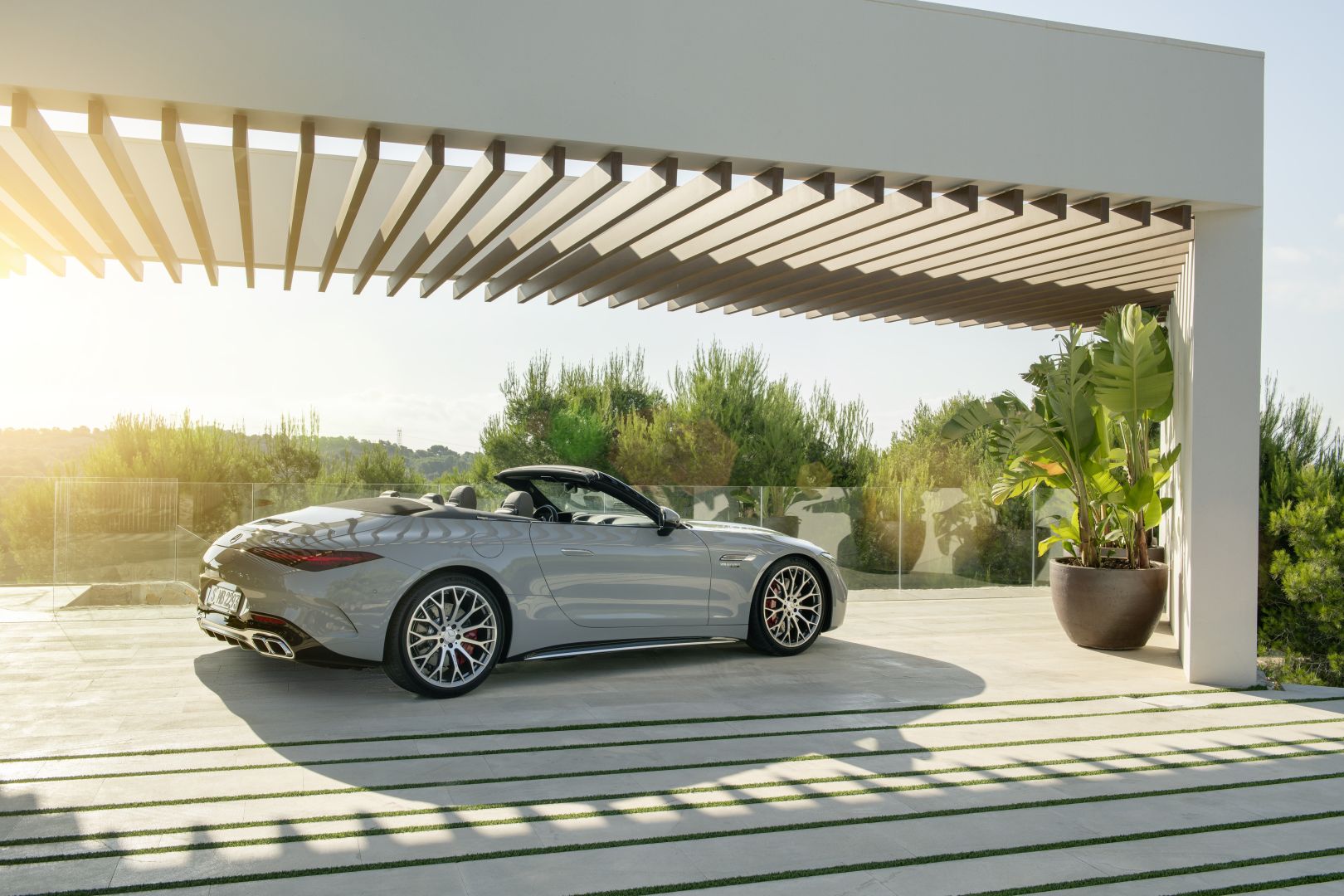 Mercedes-Amg Sl-Class photo 26