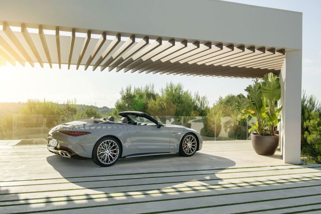 Mercedes-Amg Sl-Class photo 26