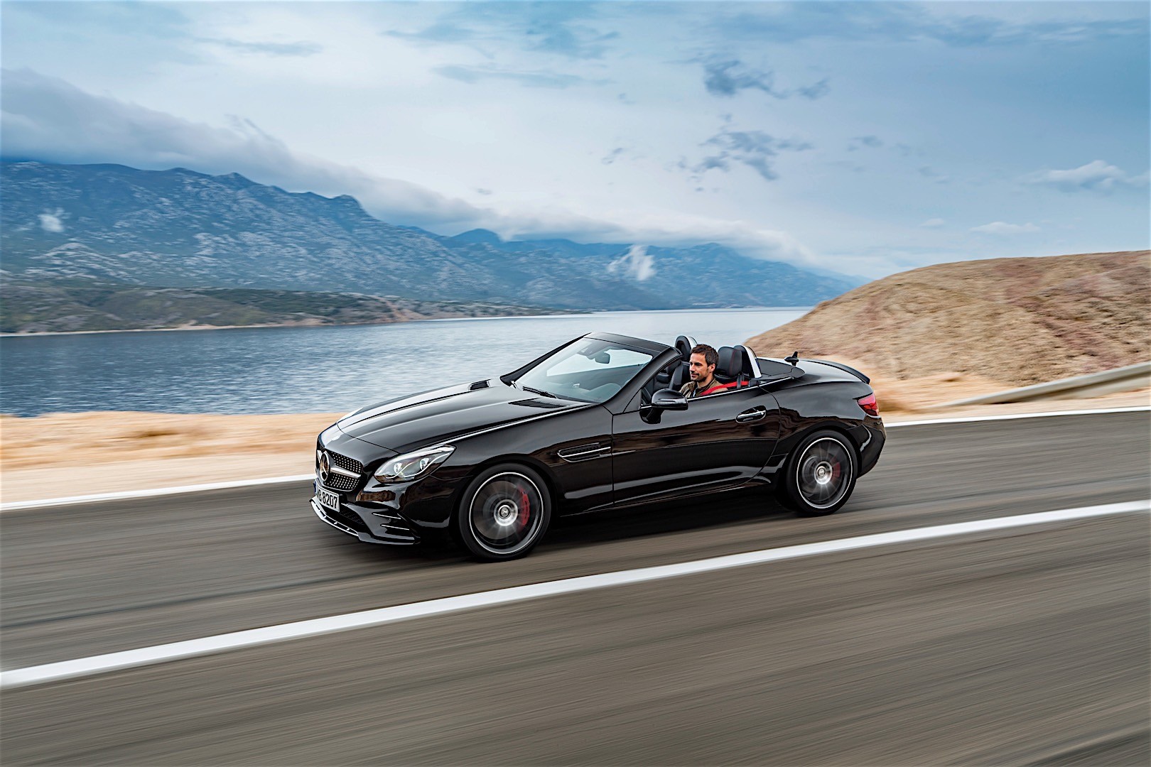 Mercedes-Amg Slc photo 9