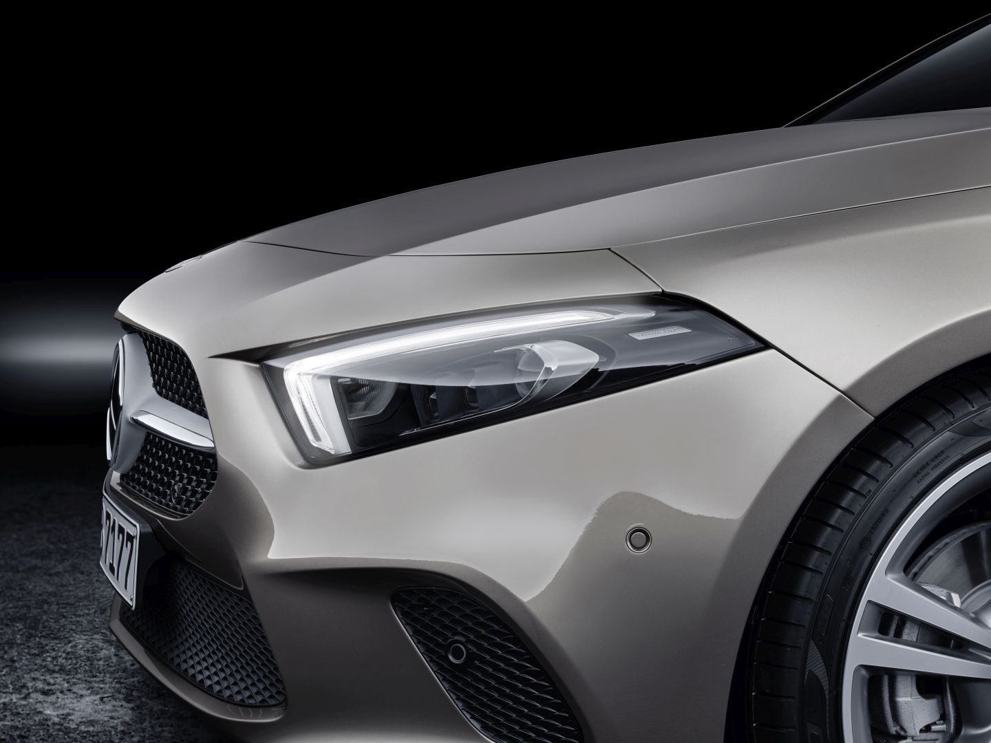 Mercedes Benz A-Class Sedan photo 9