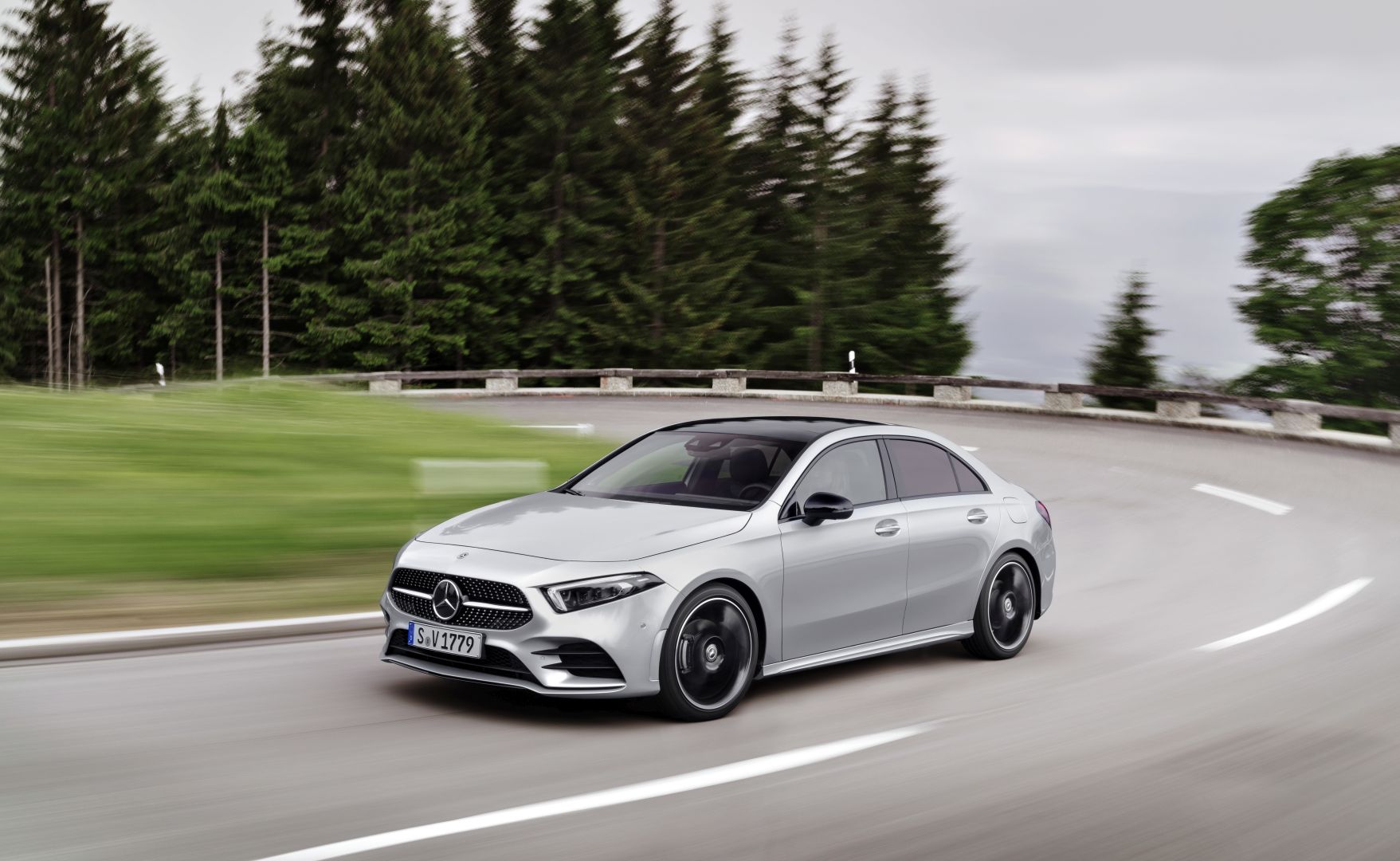 Mercedes Benz A-Class Sedan photo 12