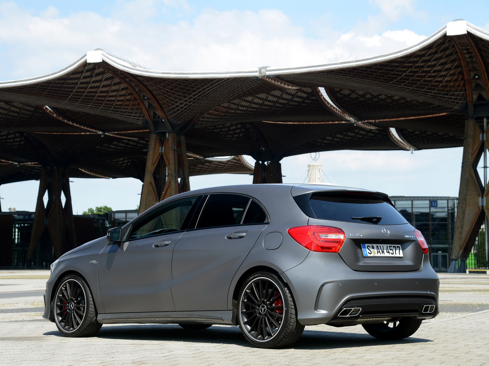 Mercedes Benz A-Klasse Amg photo 25