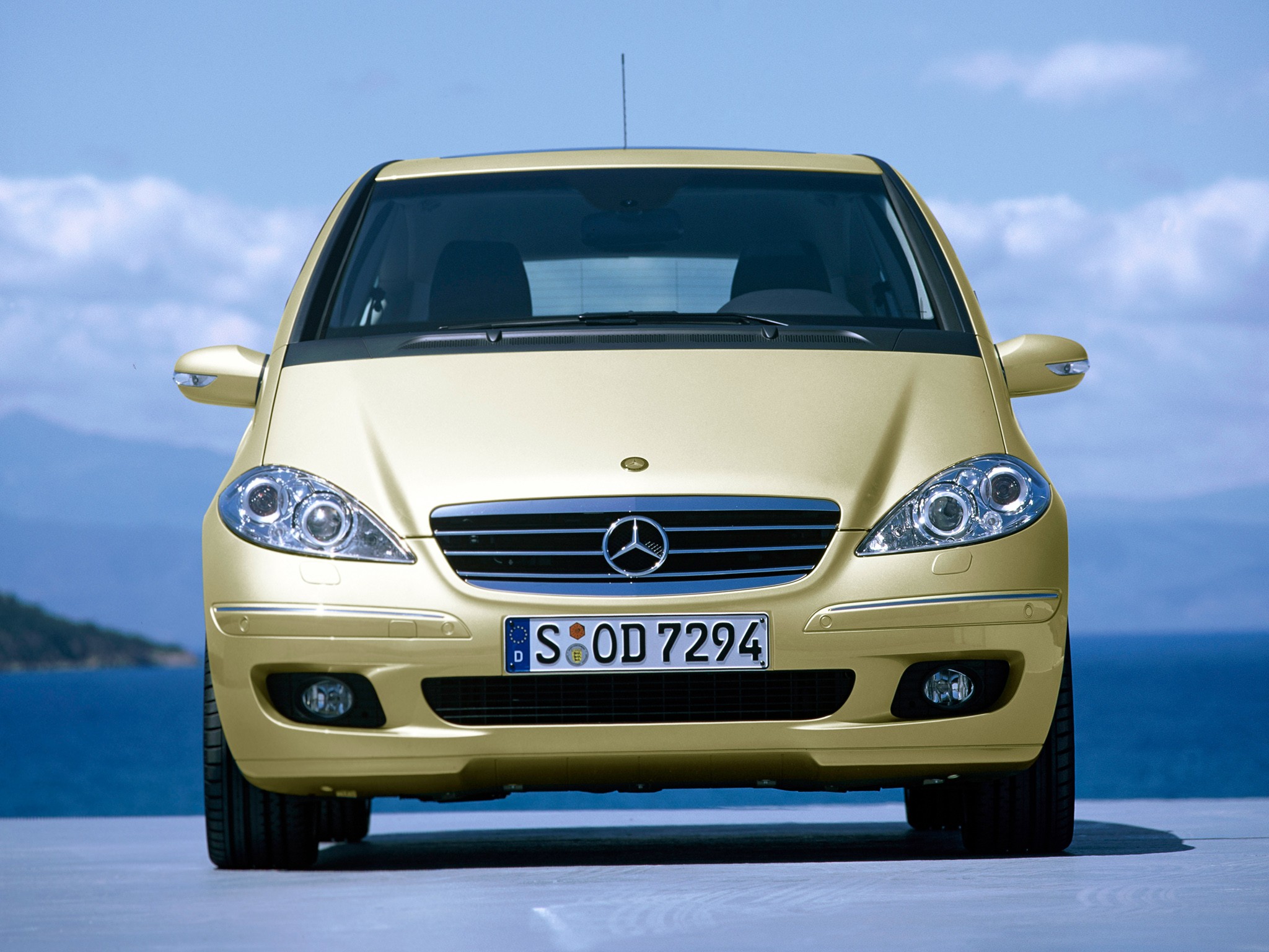 Mercedes Benz A-Klasse Coupe photo 18