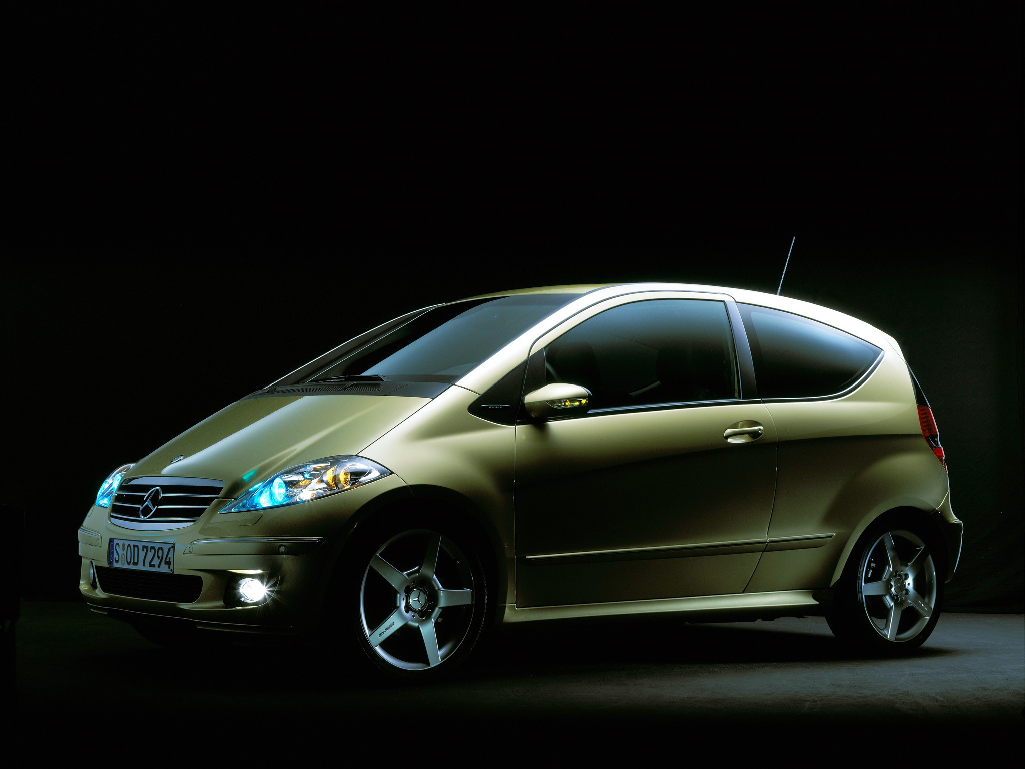 Mercedes Benz A-Klasse Coupe photo 30