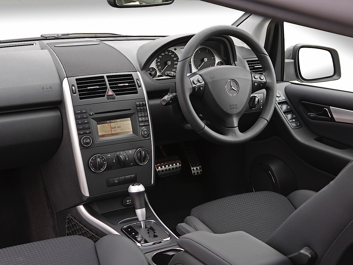 Mercedes Benz A-Klasse Coupe photo 40