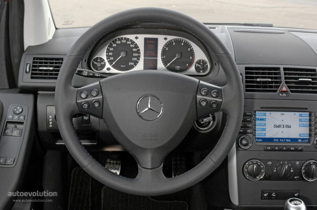 Mercedes Benz A-Klasse Coupe photo 37