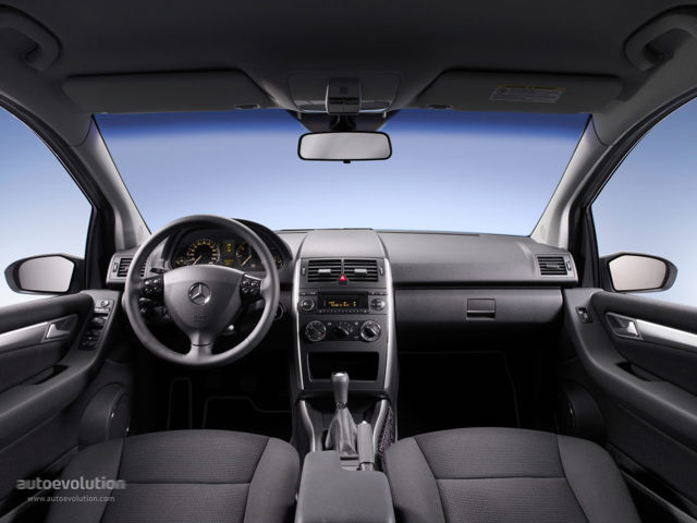Mercedes Benz A-Klasse Coupe photo 38