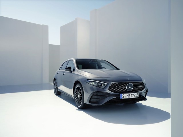 Mercedes Benz A-Klasse Saloon photo 4