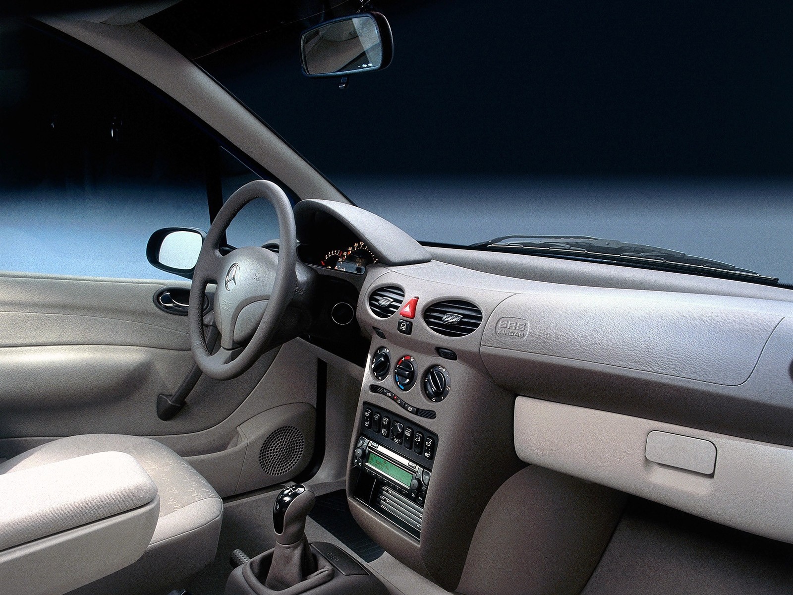 Mercedes Benz A-Klasse photo 31