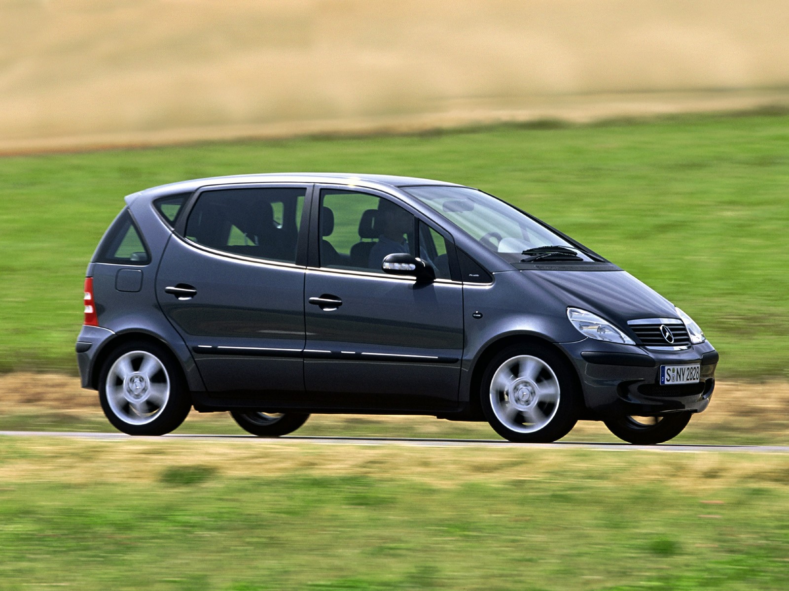 Mercedes Benz A-Klasse photo 8