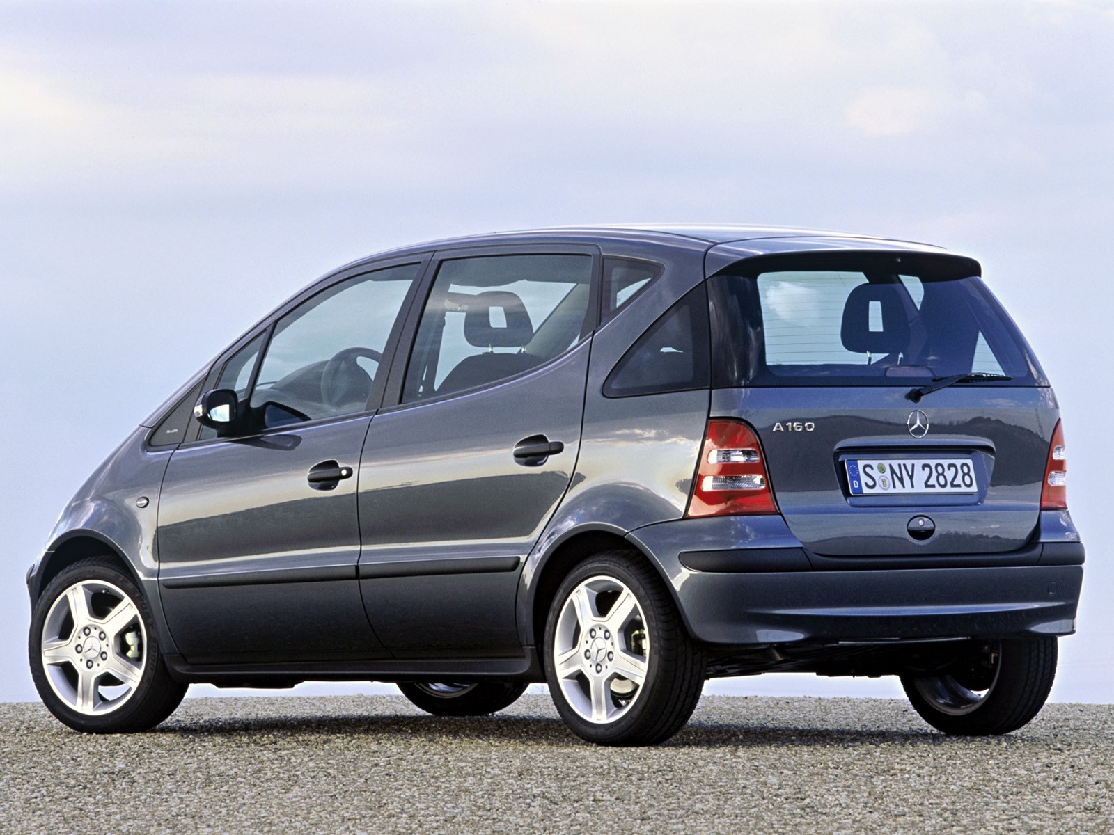 Mercedes Benz A-Klasse photo 9