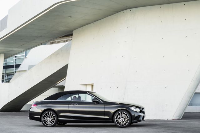 Mercedes Benz C-Class Cabriolet photo 11