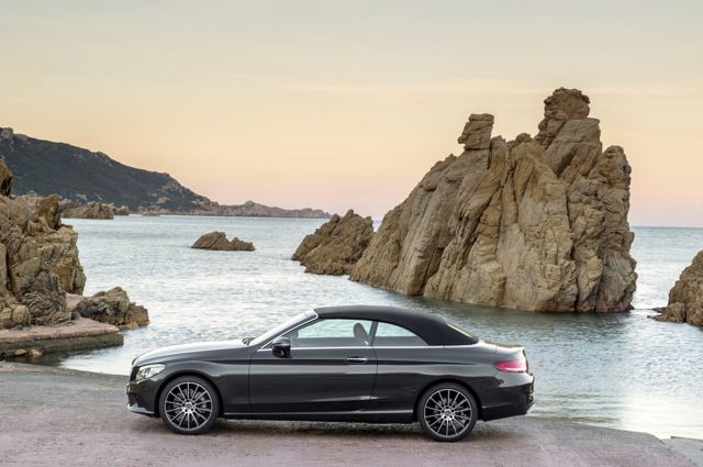 Mercedes Benz C-Class Cabriolet photo 16