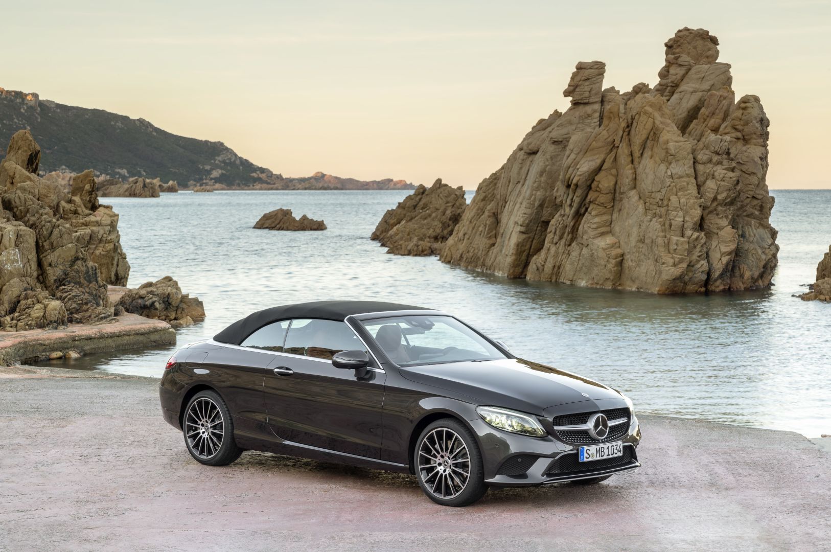 Mercedes Benz C-Class Cabriolet photo 18