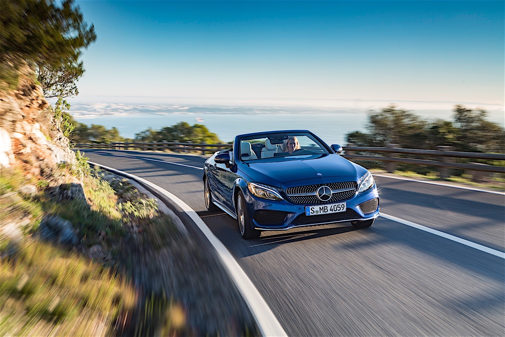 Mercedes Benz C-Class Cabriolet photo 8