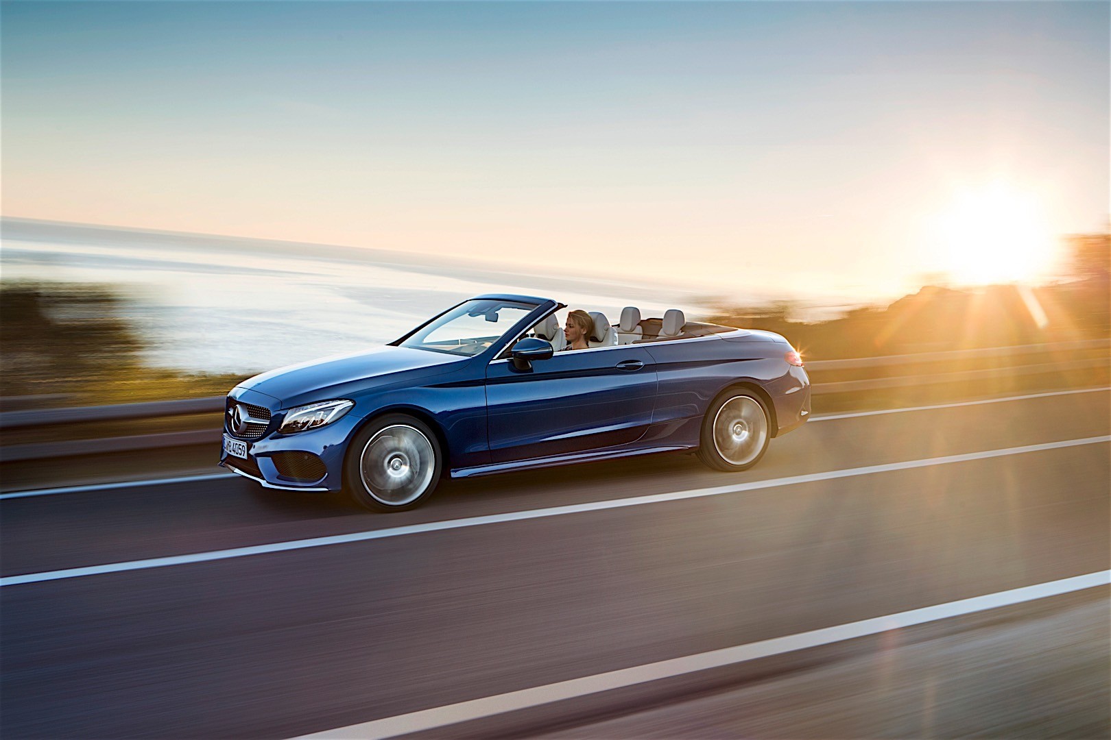 Mercedes Benz C-Class Cabriolet photo 11