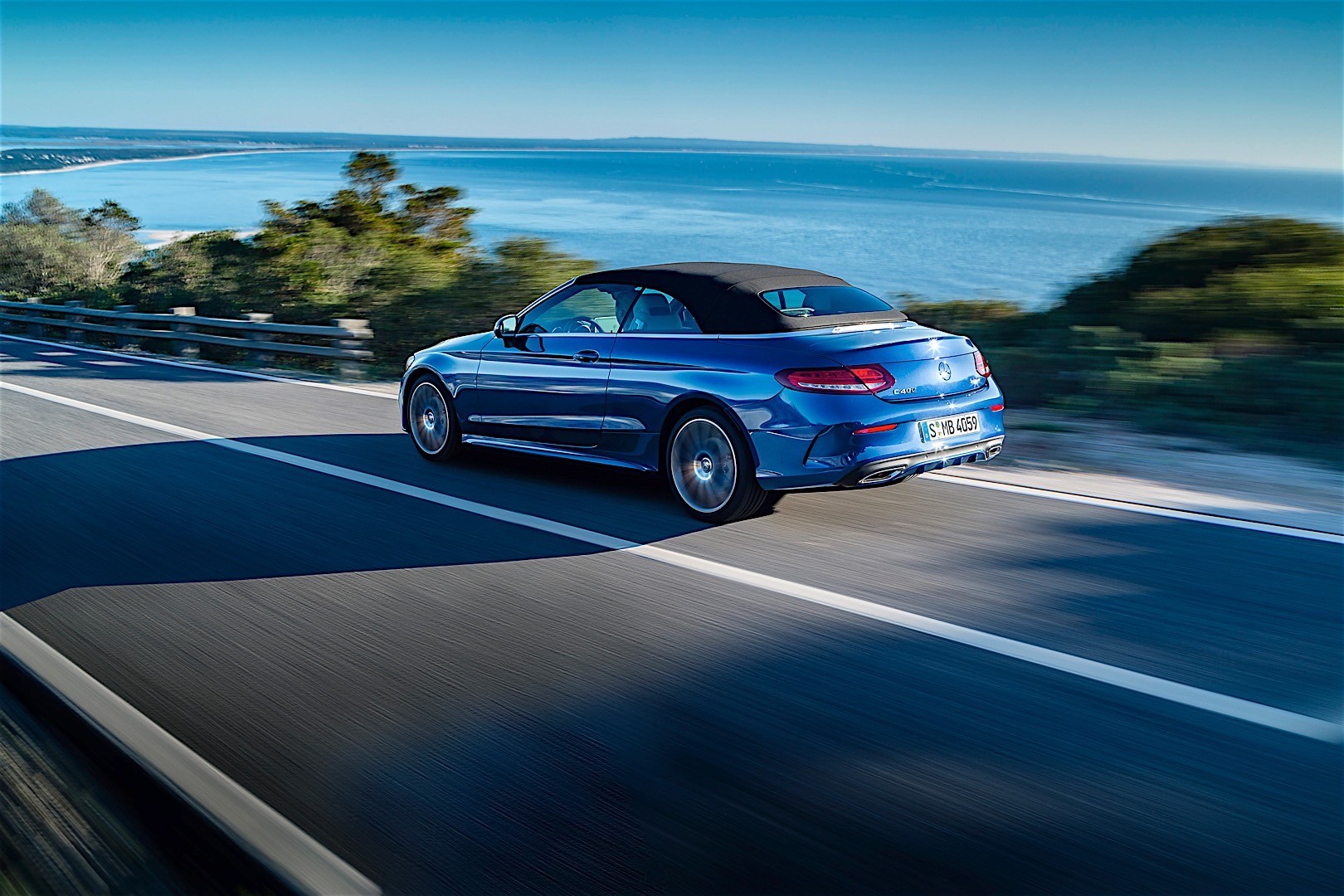 Mercedes Benz C-Class Cabriolet photo 12