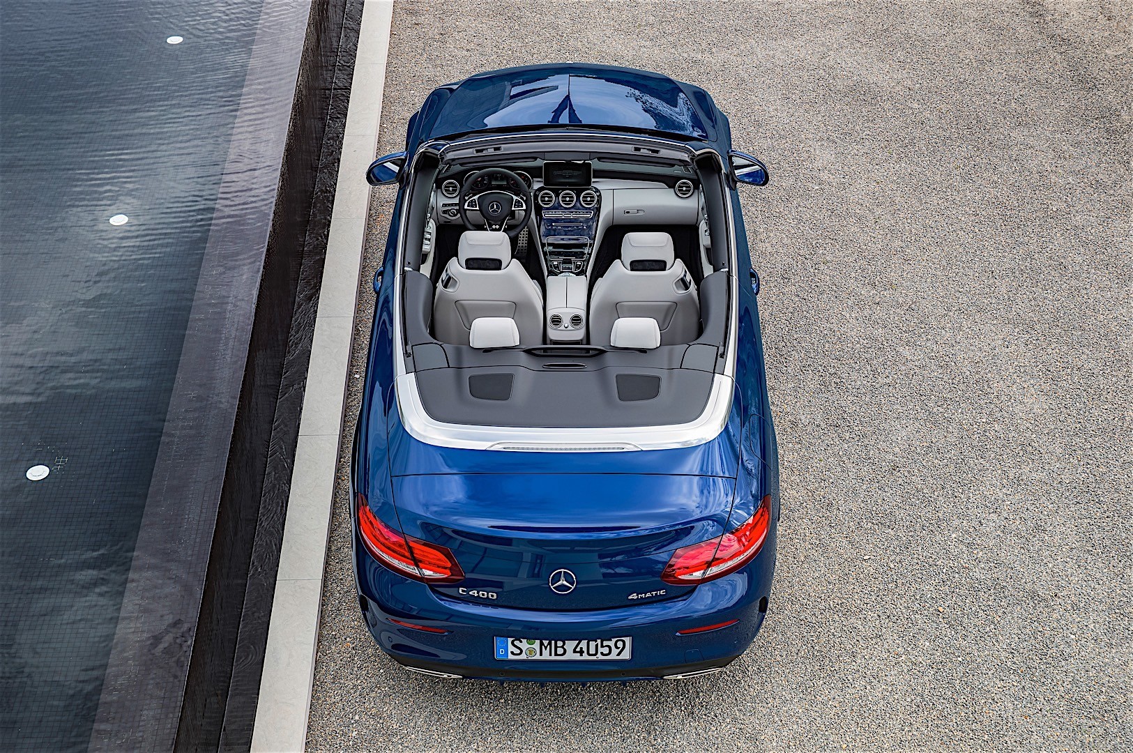 Mercedes Benz C-Class Cabriolet photo 18