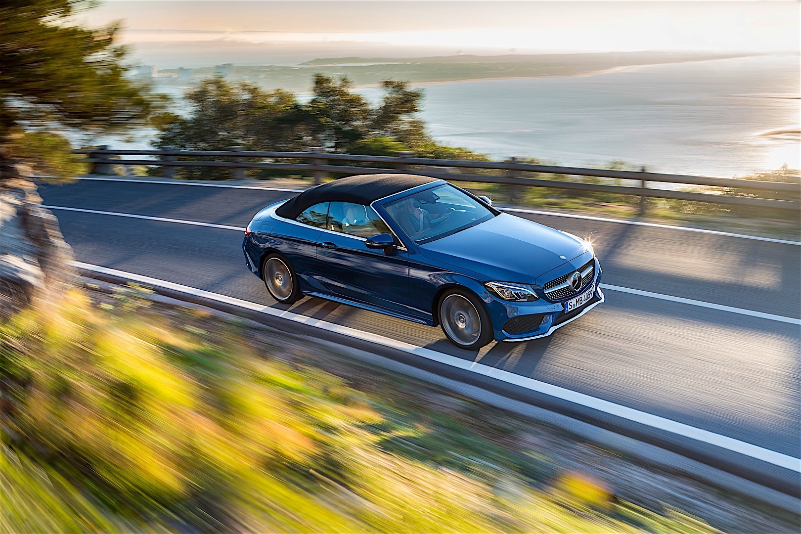 Mercedes Benz C-Class Cabriolet photo 22