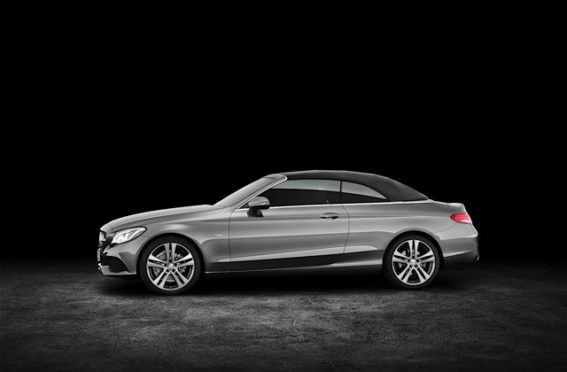 Mercedes Benz C-Class Cabriolet photo 25