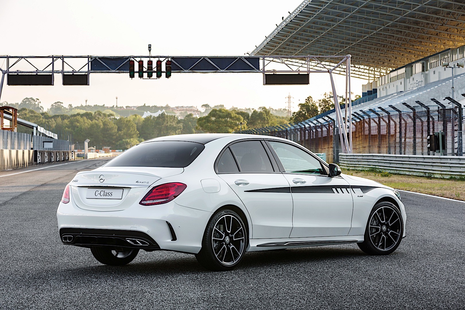 Mercedes Benz C-Klasse Amg photo 28