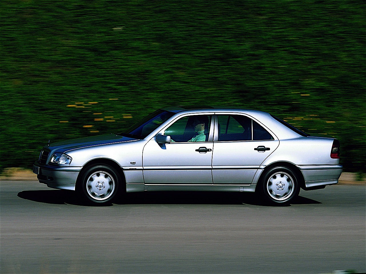 Mercedes Benz C-Klasse And Predecessors photo 11