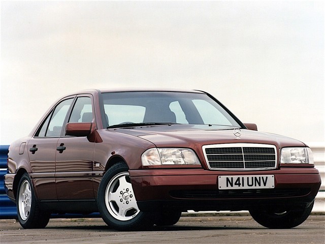 Mercedes Benz C-Klasse And Predecessors photo 14