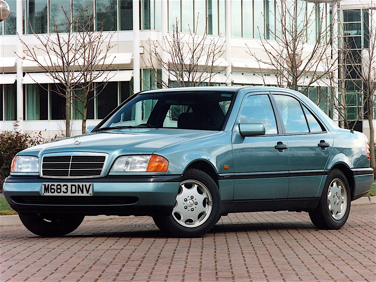 Mercedes Benz C-Klasse And Predecessors photo 19