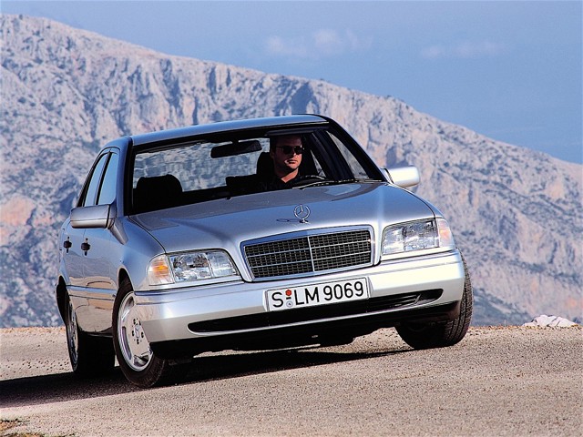 Mercedes Benz C-Klasse And Predecessors photo 21