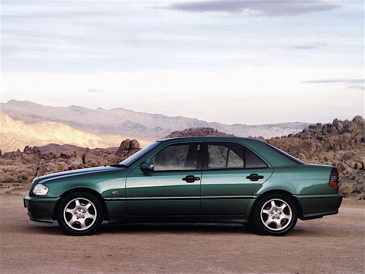 Mercedes Benz C-Klasse And Predecessors photo 12
