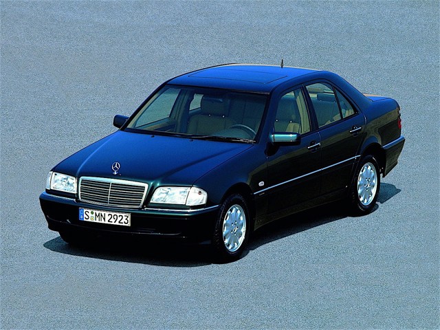 Mercedes Benz C-Klasse And Predecessors photo 2