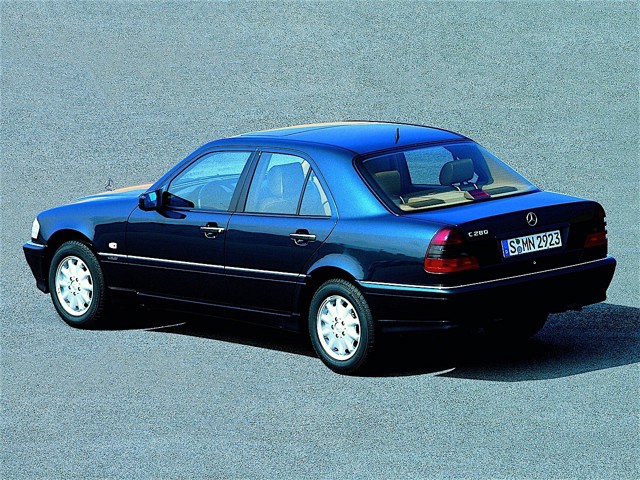 Mercedes Benz C-Klasse And Predecessors photo 3