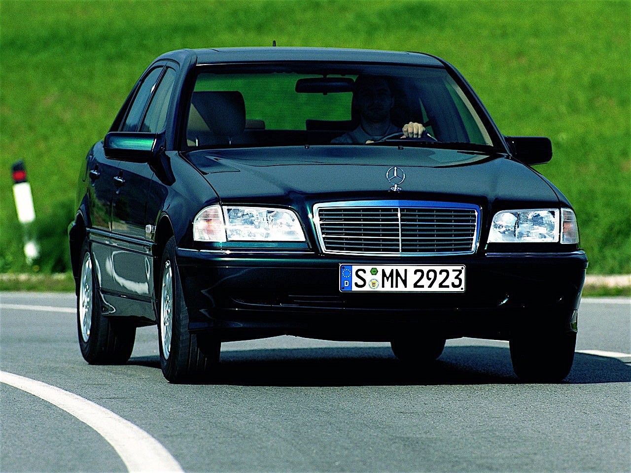 Mercedes Benz C-Klasse And Predecessors photo 6