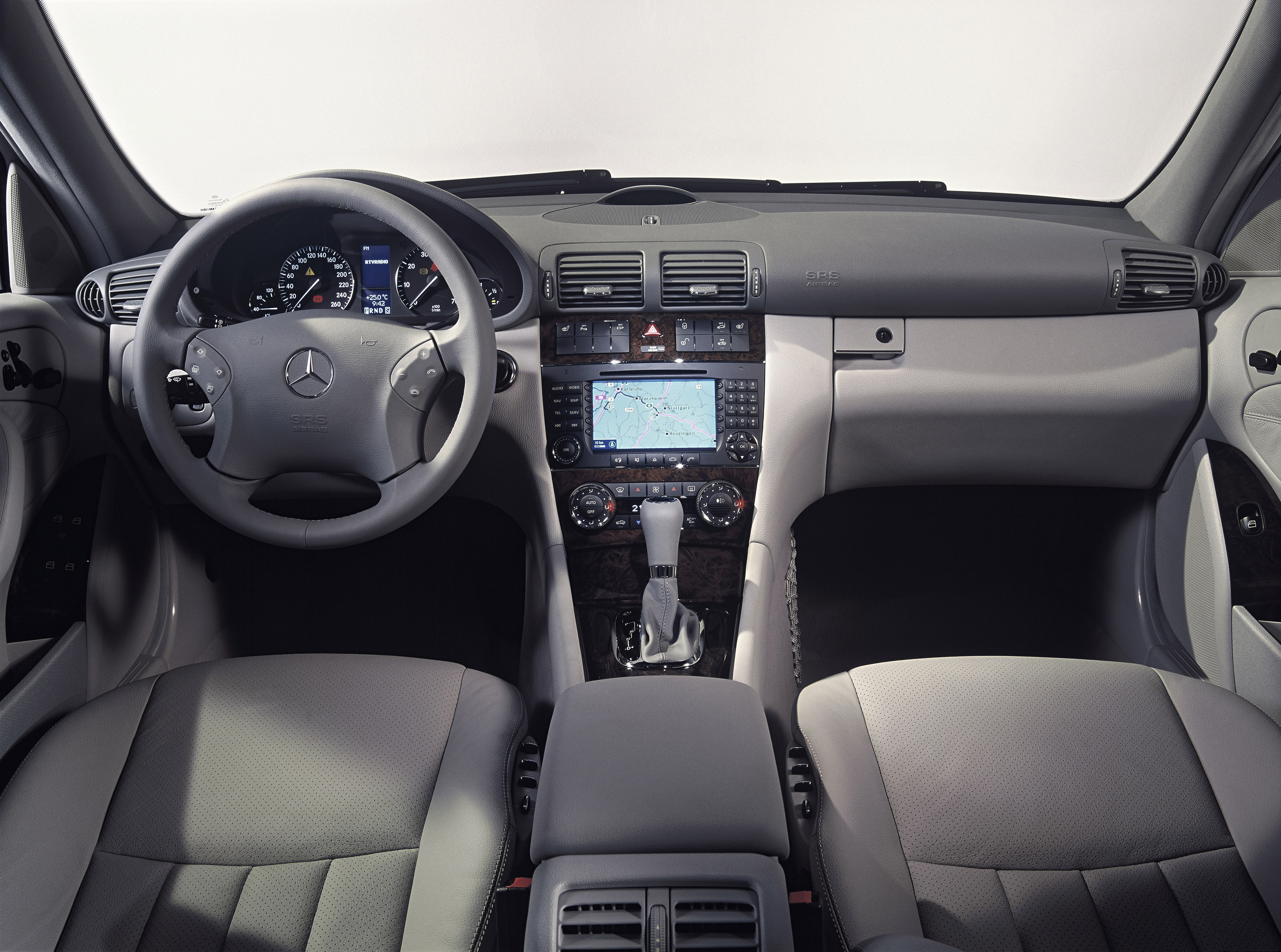 Mercedes Benz C-Klasse And Predecessors photo 52