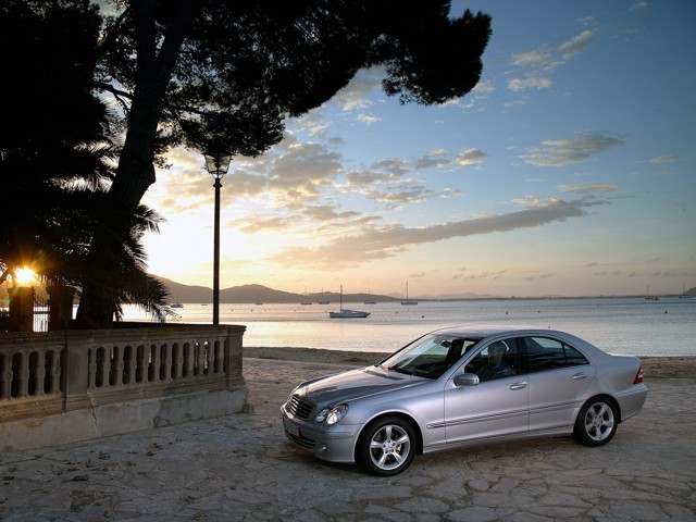 Mercedes Benz C-Klasse And Predecessors photo 14